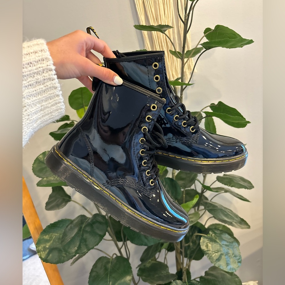 Black Dr. Martens size 8 women’s. Brand new!!!